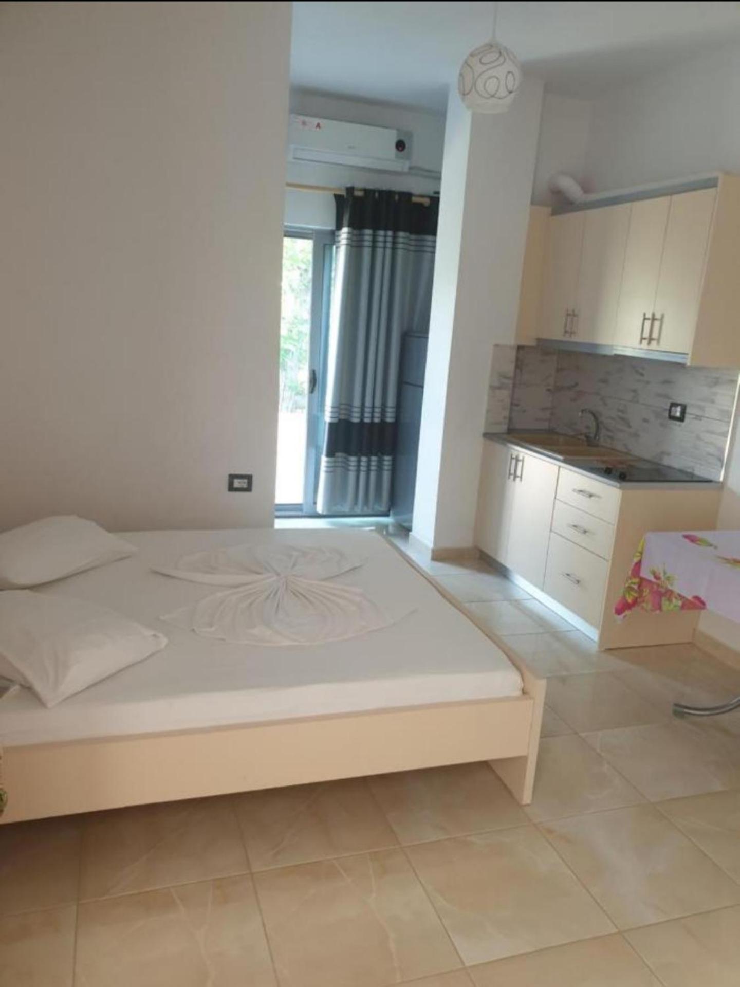 Alinani Apartments Ksamil Camera foto